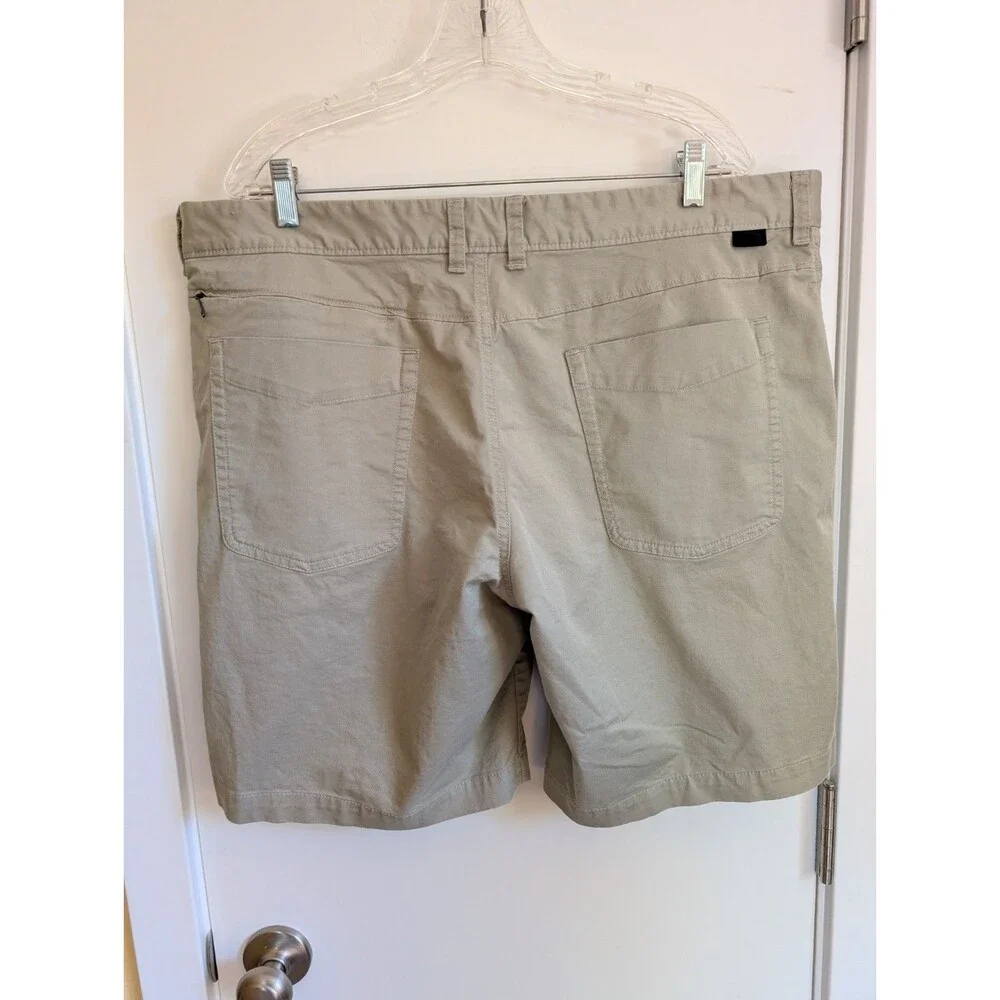 The North Face Khaki Shorts Men's 40 Tan Flat Front Gorpcore Hiking Outdoor Logo